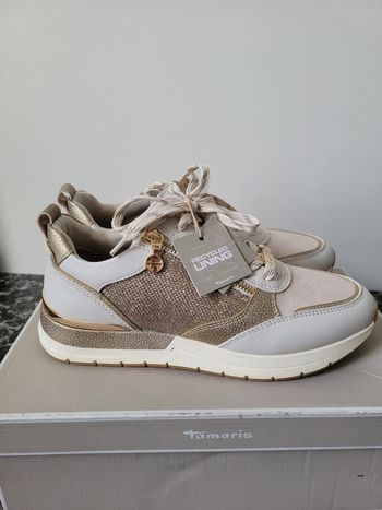 Baskets neuves Tamaris