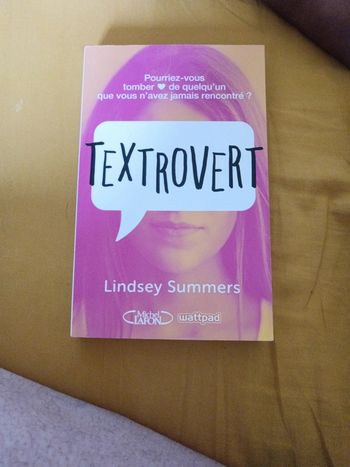 TextRovert Lindsey Summers