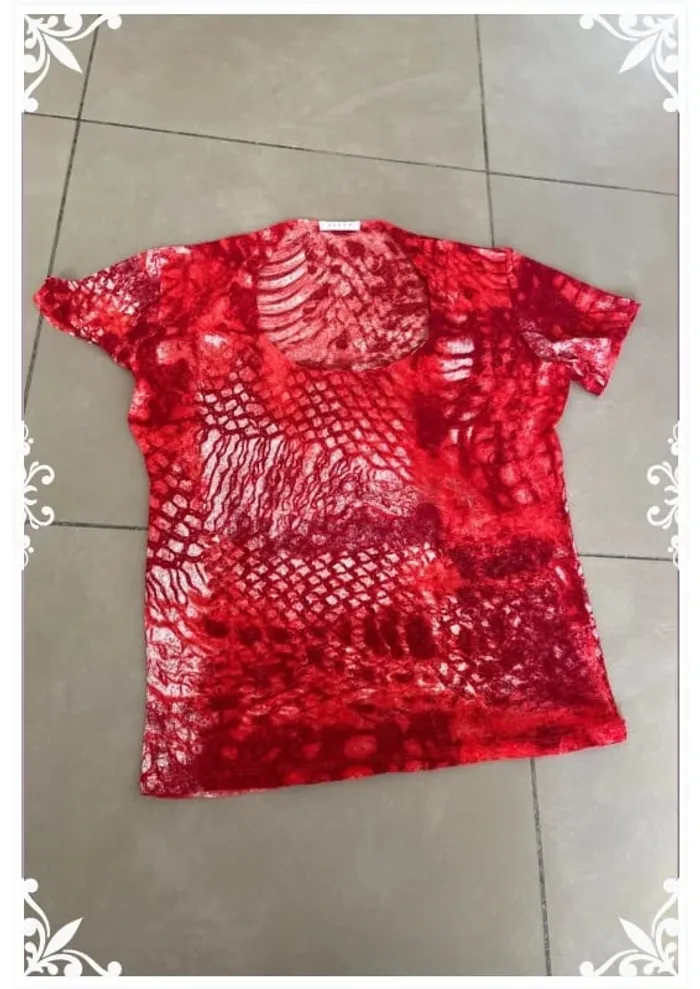 T-shirt rouge carbone taille L - photo numéro 2
