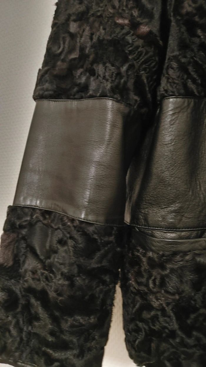 Très belle veste noir artisanale vintage en mouton retourné et cuir made in France épaulettes - photo numéro 5