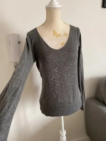 jolie pull fin leger tete de mort 38