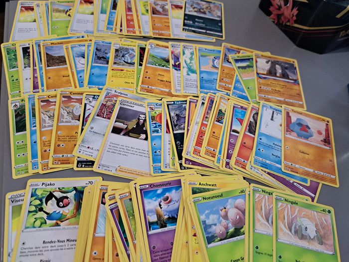 Lot de 129 cartes pokémon séries EB - FR - photo numéro 2