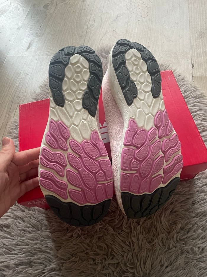 New balance Freshfoam tempo rose clair - photo numéro 2