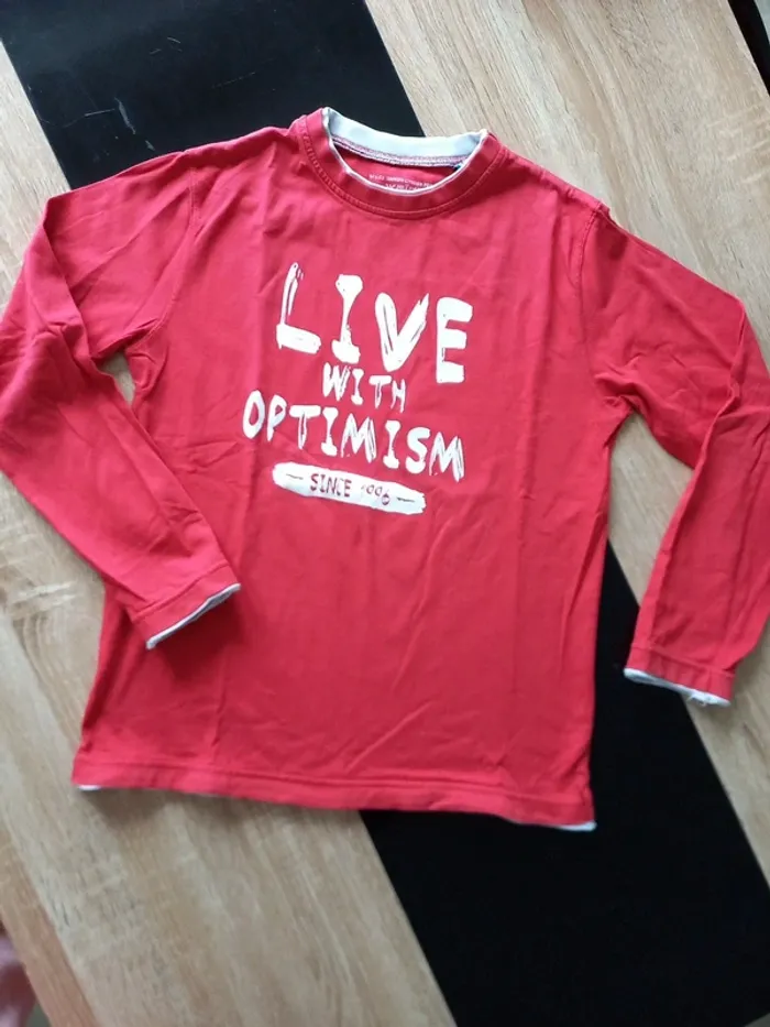 Tee-shirt rouge 12 ans