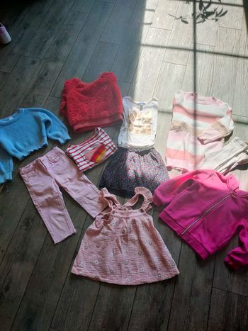 Lot fille 4 ans 