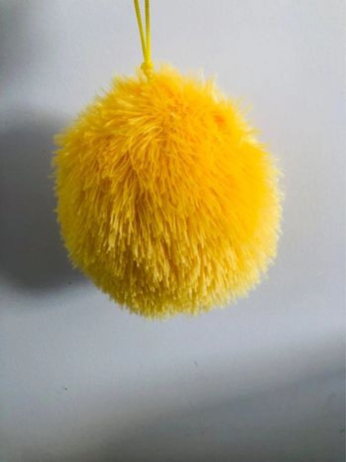 Peluche boule smiley yeux cœurs - photo numéro 7