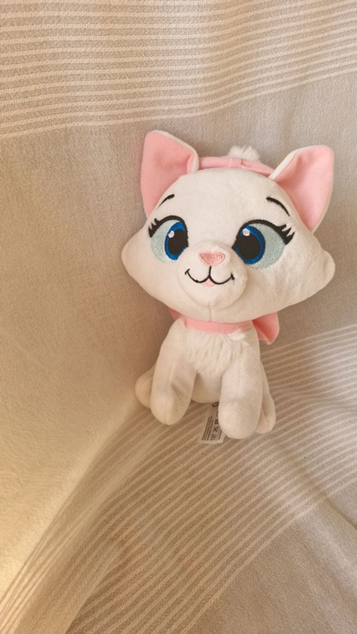 Peluche Disney chat blanc Marie