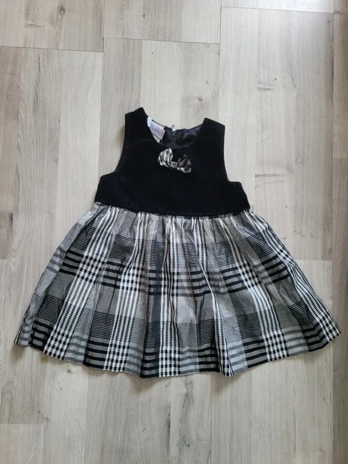 Robe 6-12 mois