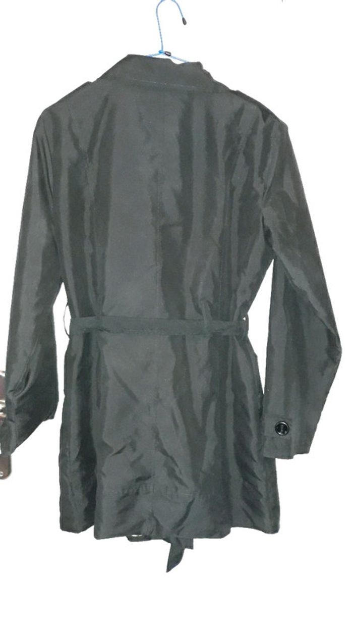 Trench noir avec de gros boutons - photo numéro 2