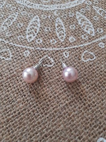 Boucles d'oreilles perle rose