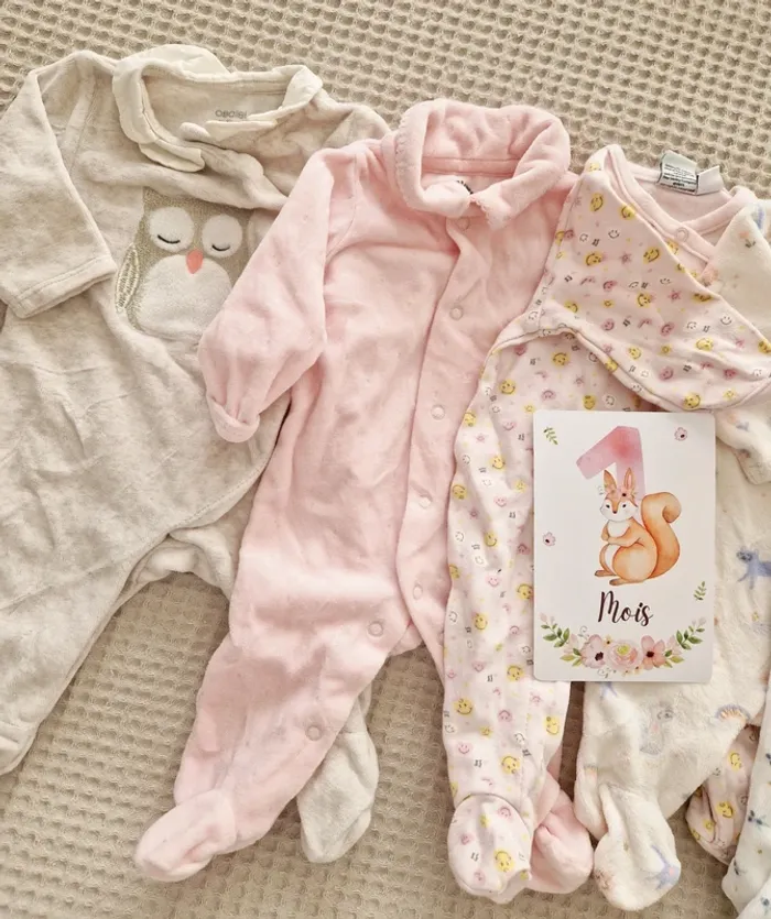 Lot 7 pyjamas bébé fille 1 mois - photo numéro 3