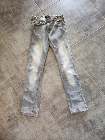 J'eans slim gris