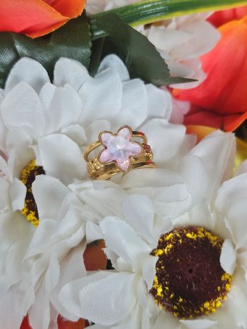 Bague étoile avec sa pierre topaz rose