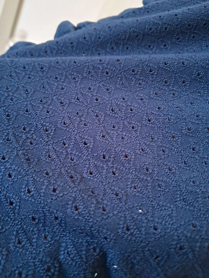 Blouse ajourée bleue à manches 3/4 taille 38 - photo numéro 4