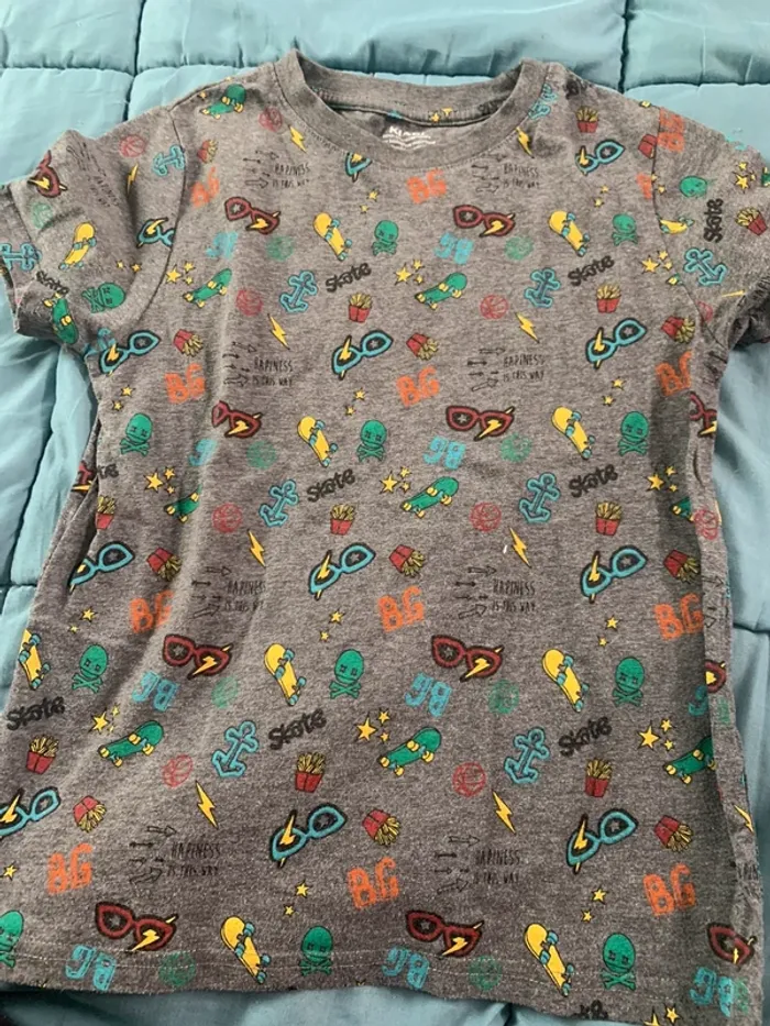 T-shirt 8 ans - photo numéro 2