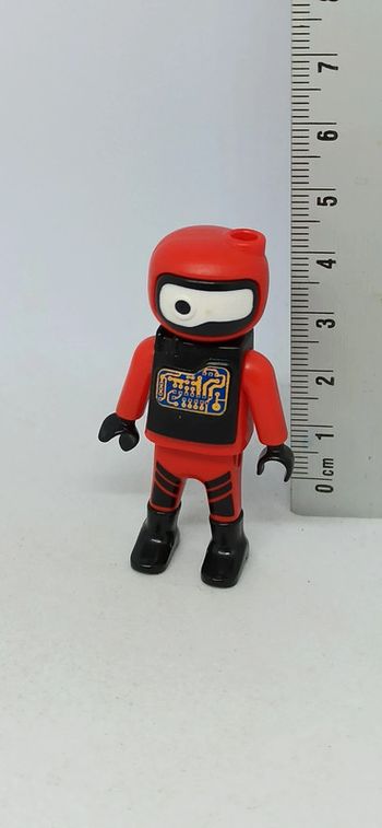 Petit alien extraterrestre rouge et noir playmobil
