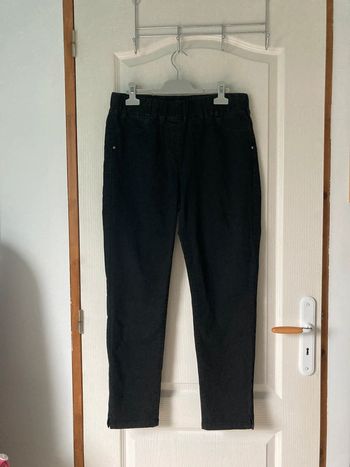 Jean slim noir à taille élastique