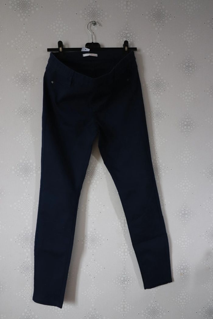 D1602 - pantalon femme Taille 42