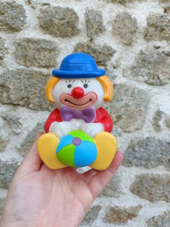 Pouet en forme de clown