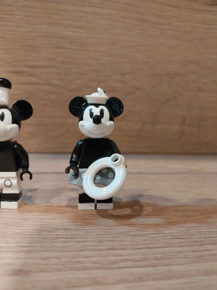 Figurine type lego Mickey et Minnie Disney - photo numéro 3