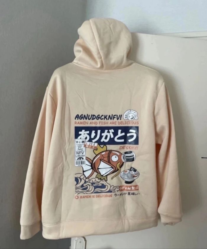 Sweat à capuche Pokemon Magicarpe Ramen