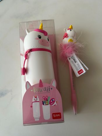 Legami lot trousse licorne et stylo lumineux licorne 