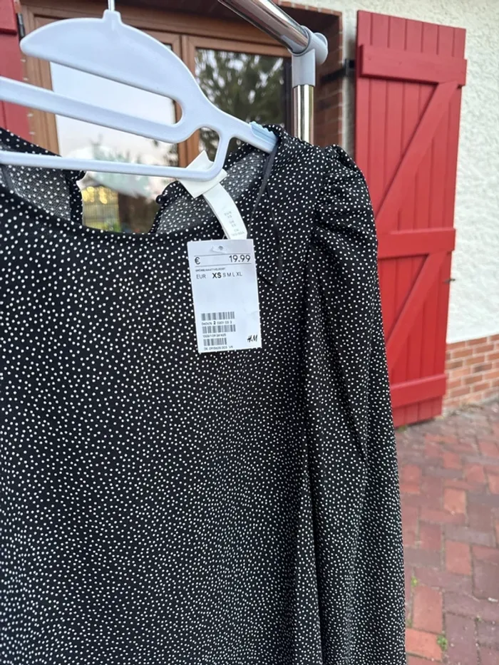 Jolie robe h&m neuve avec étiquette taille S/M voir L - photo numéro 3