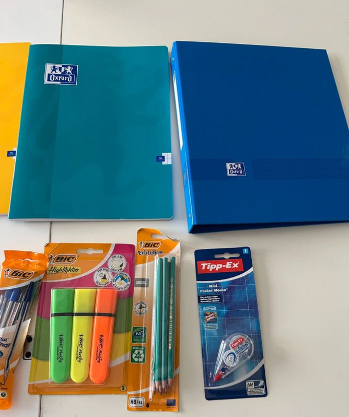 Lot de fournitures scolaires NEUF - photo numéro 3