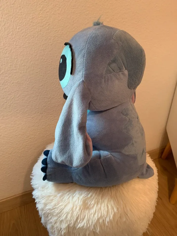 Peluche Stitch Disney neuf - photo numéro 2