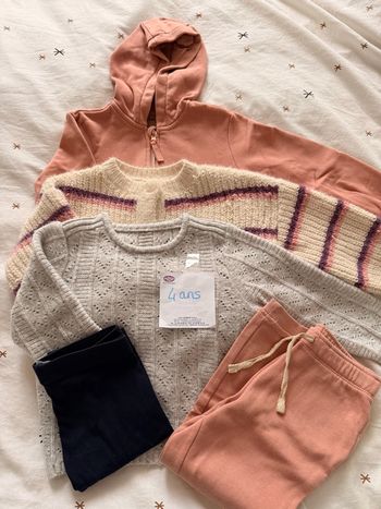 Lot pull, jogging fille 4 ans