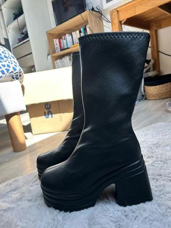 Bottines noires à talon
