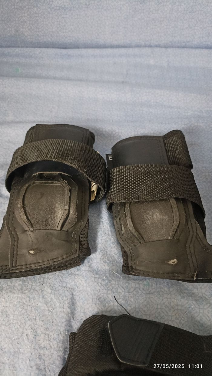 Roller et protection Oxelo Decathlon 35-38 - photo numéro 7