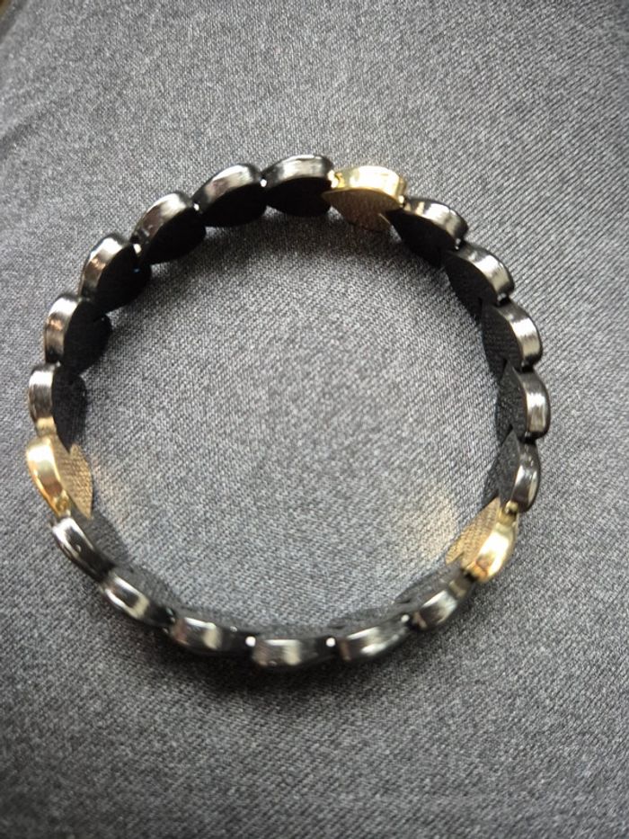 Bracelet élastique forme cœurs en perles emaillées (styles simones) - photo numéro 2