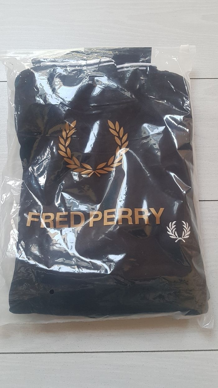 Pull Fred Perry - photo numéro 6