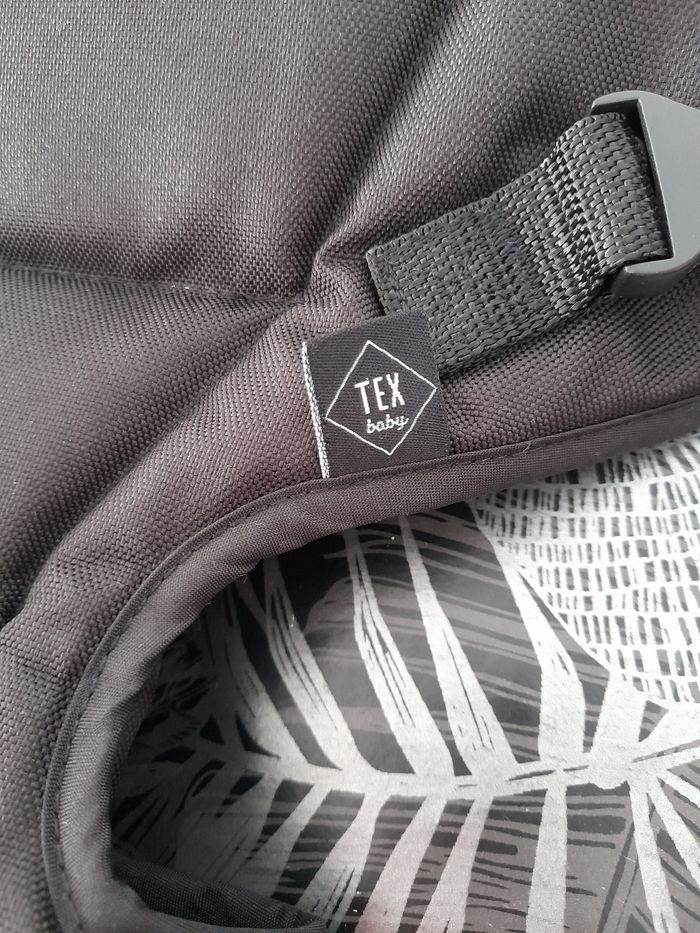 Porte bébé - photo numéro 3