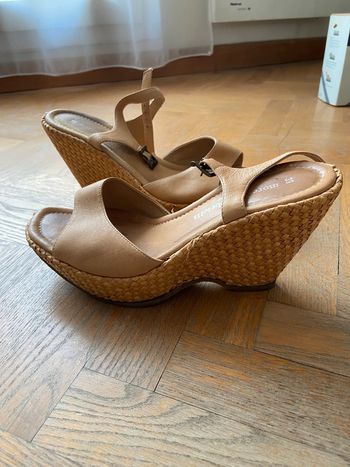 Sandales beiges Morena Gabrielli cuir/ paille taille 39 avec bandoulière talon 10cm platphorme 3cm