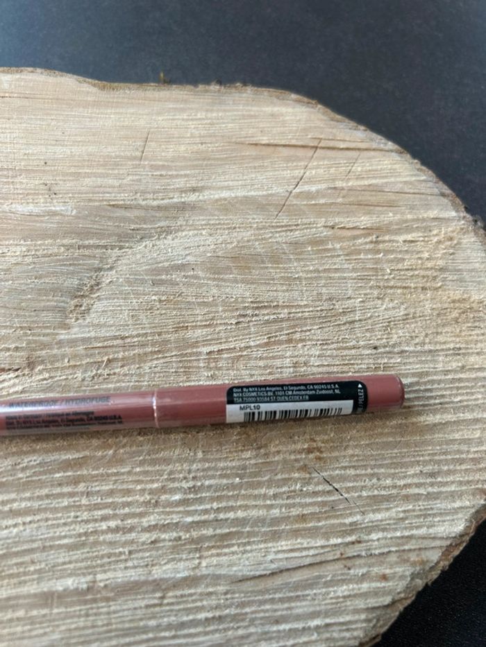 Crayon pour les lèvres neuf Nyx - photo numéro 3