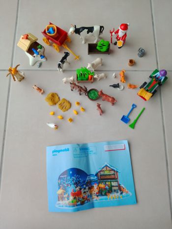 Playmobil Pièces du calendrier de l'Avent Père Noël à la ferme