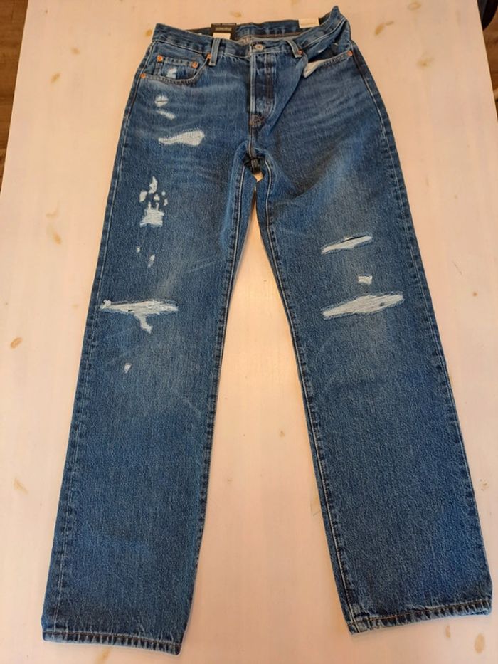 Jeans Levi's 501 '90s 27x32 neuf - photo numéro 2
