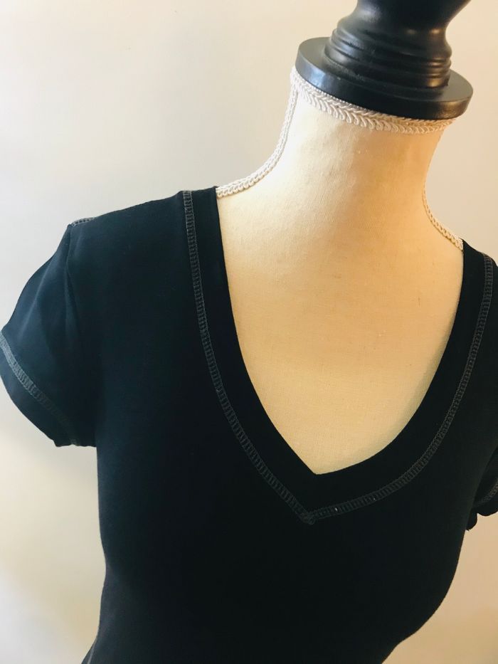 T-shirt fille taille 12/14 ans - photo numéro 2