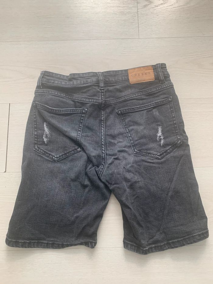 Short noir neuf - photo numéro 2