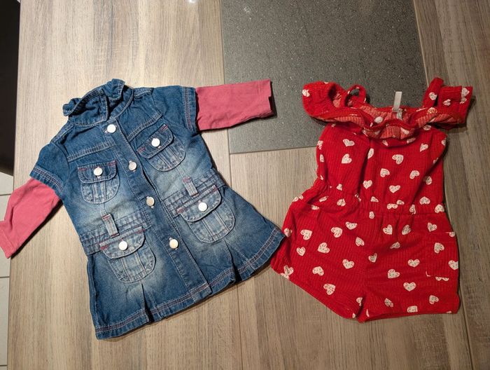 Robe en jean et combinaison à cœur rouge taille 3mois