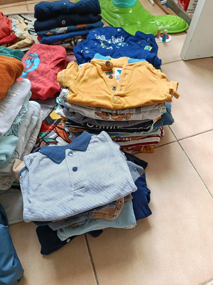 Lots bébé 6 mois - photo numéro 4