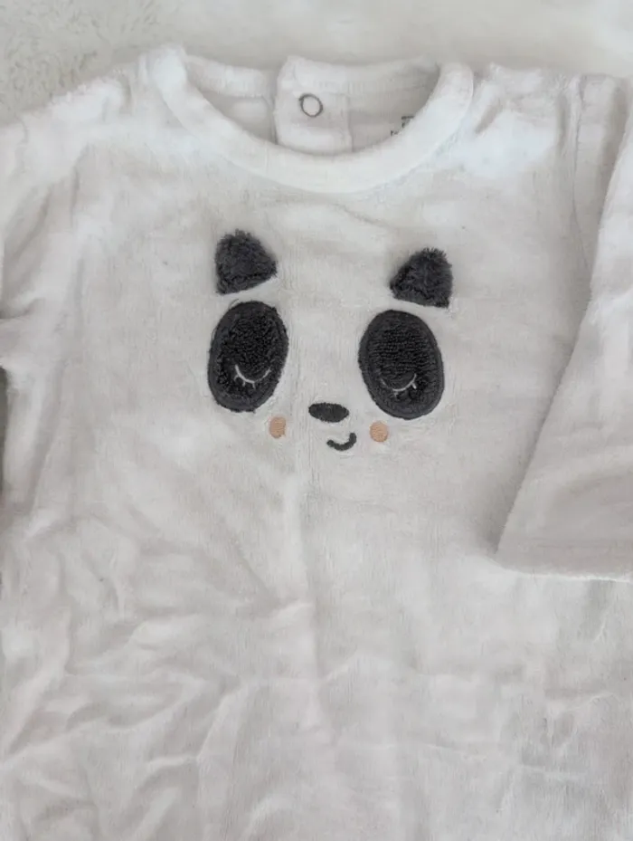 Pyjama 1 mois - photo numéro 2