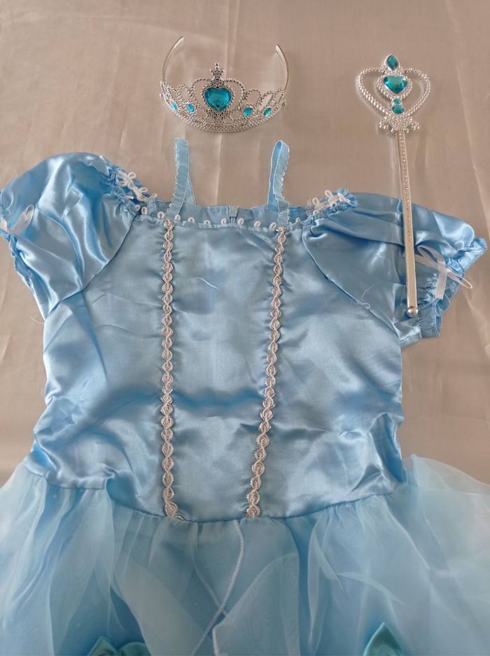 Déguisement princesse bleu étoile 5-6ans - photo numéro 5