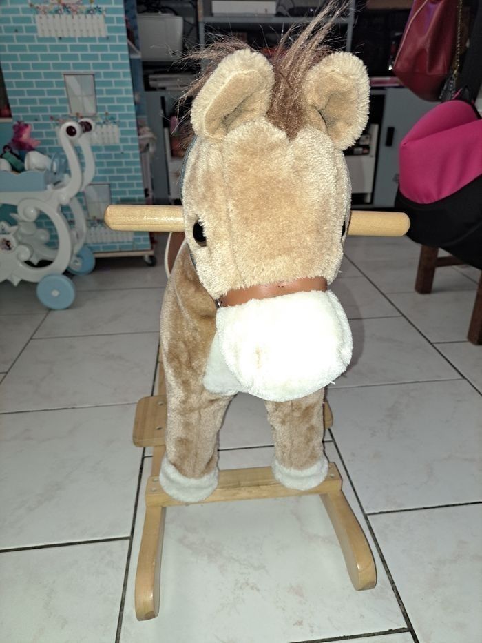 Cheval a bascule - photo numéro 2