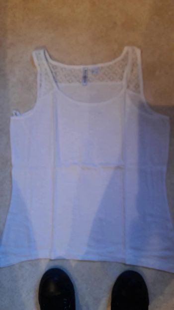 Débardeur blanc Taille 38/40