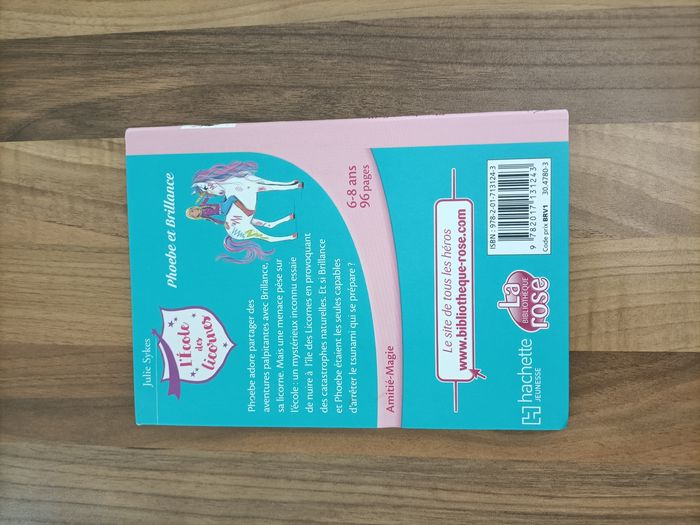 Livre École des licornes Phoebe et Brillance tome 14 - photo numéro 2