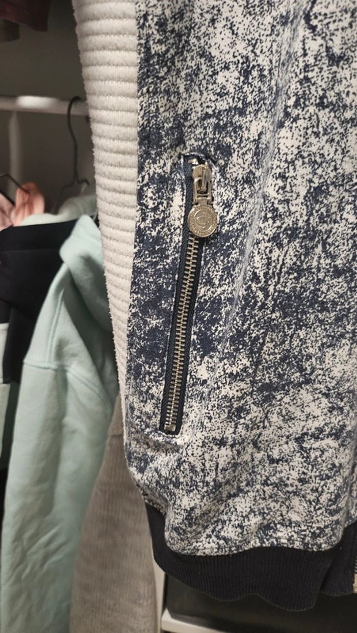 Veste zippée capuche - photo numéro 3