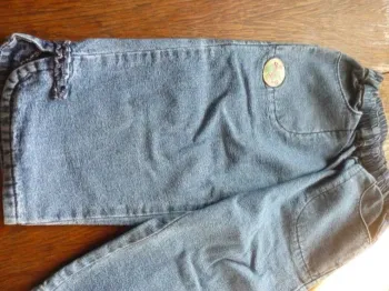 Pantalon en jean fille taille 3 ans